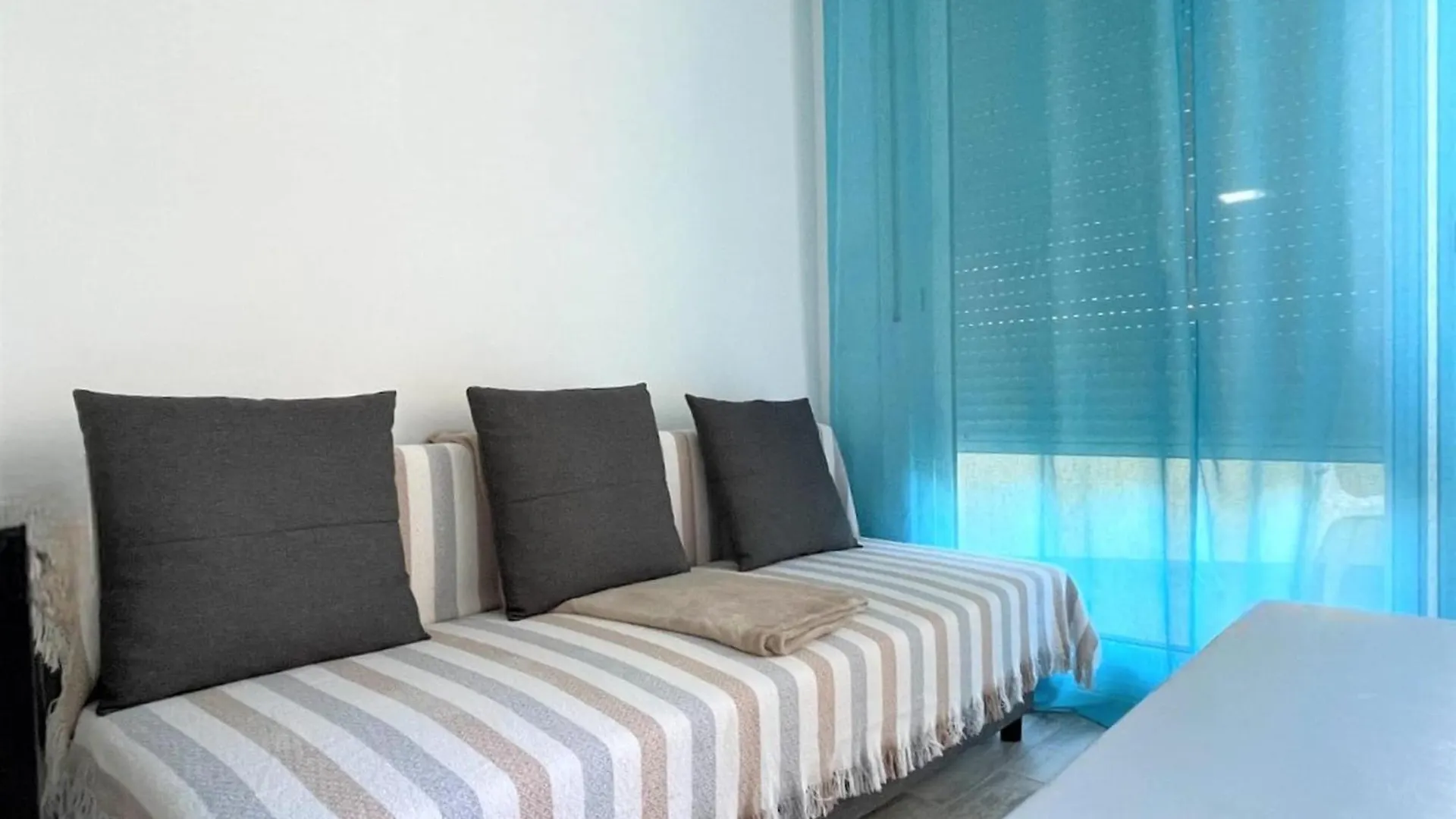 Apartment With Terrace And Sea Views Benalmadena