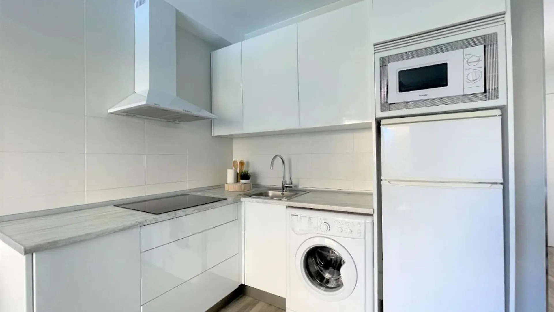 Apartment With Terrace And Sea Views Benalmadena