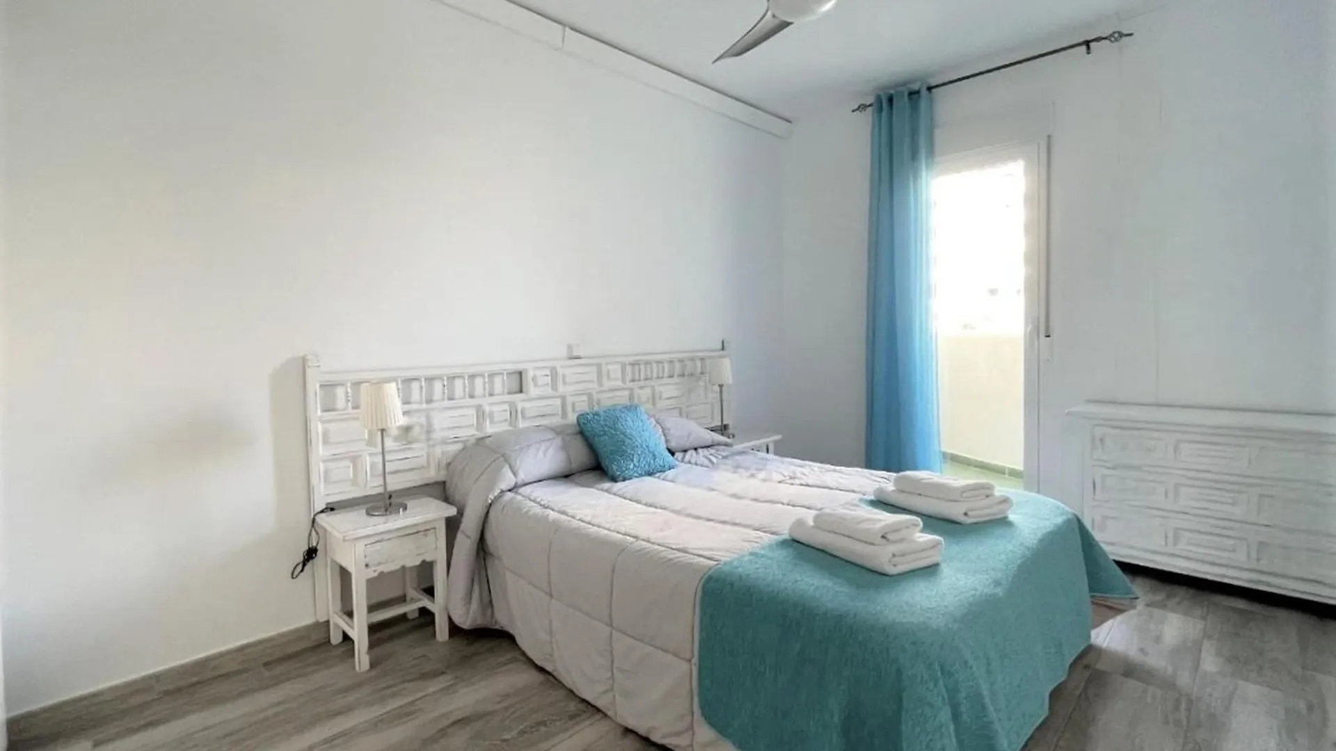 Apartment With Terrace And Sea Views Benalmadena